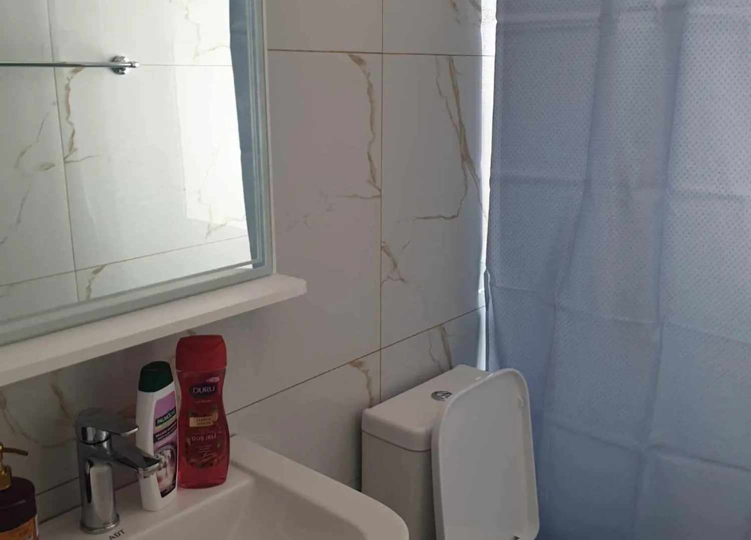Livia Rooms Përmet 0*,